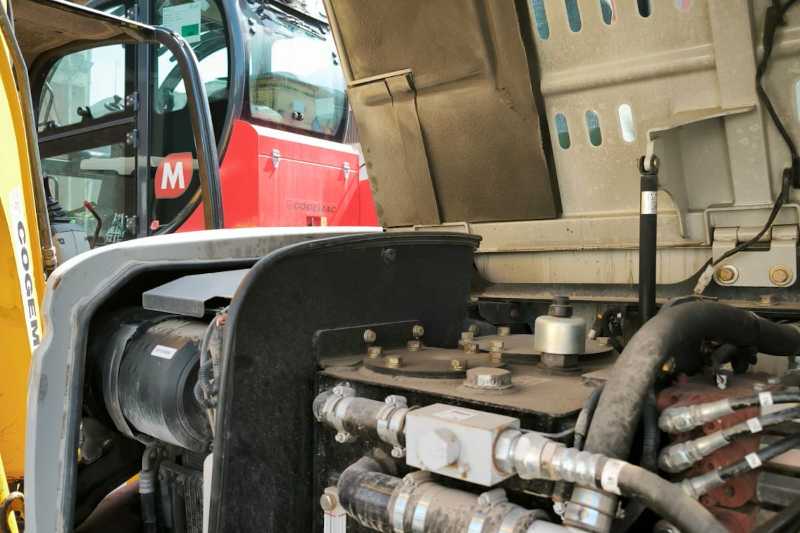 OmecoHub - Immagine TAKEUCHI TB260
